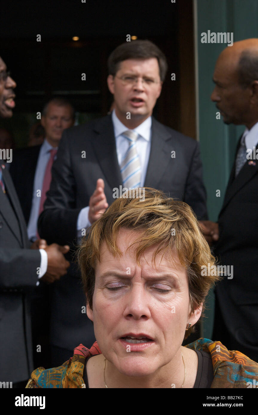 Sint Maarten visit of Dutch prime minister Balkenende Bijleveld and Emily de Jongh Elhage Stock Photo