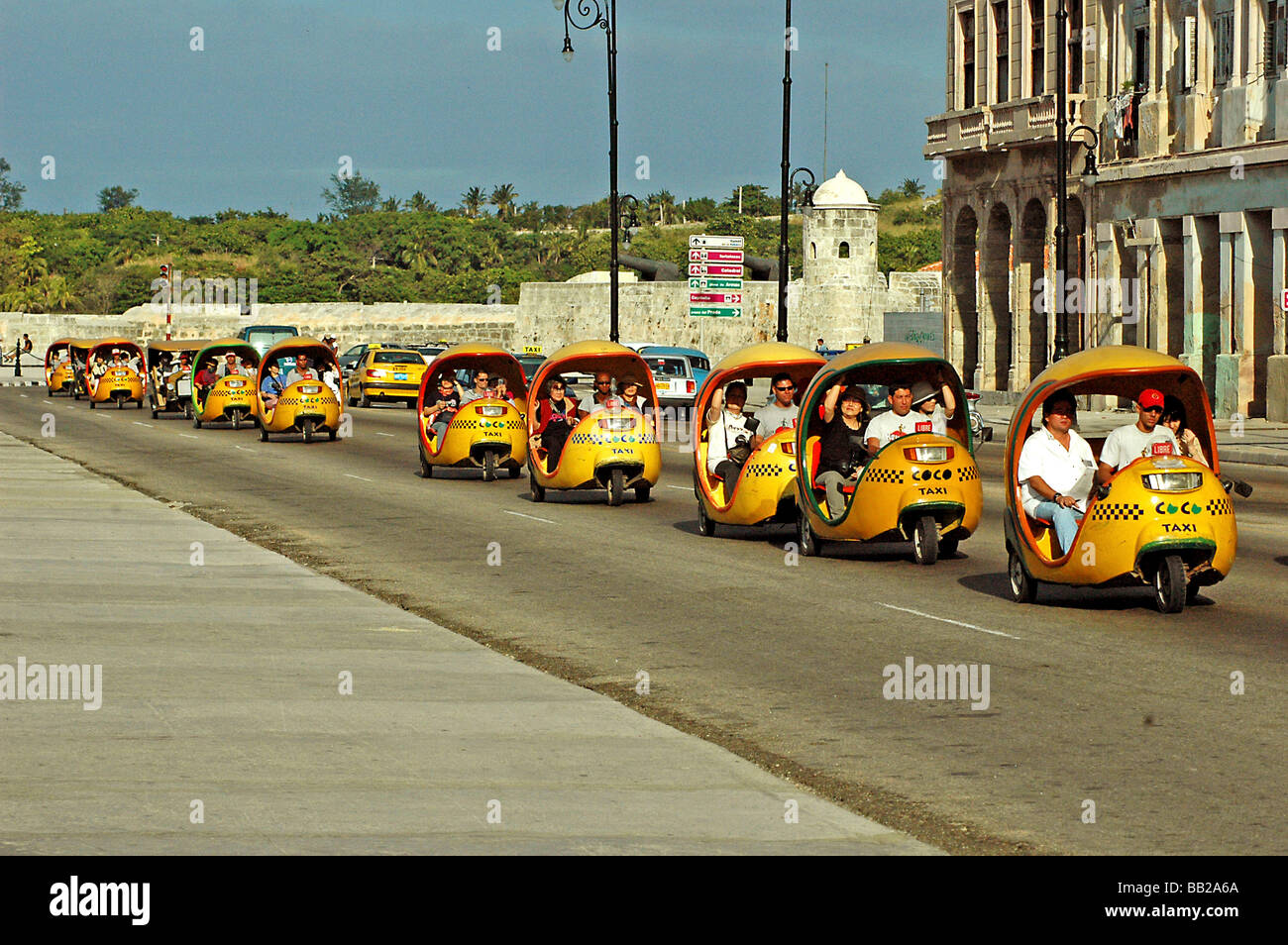 Coco taxis in cuba hires stock photography and images Alamy