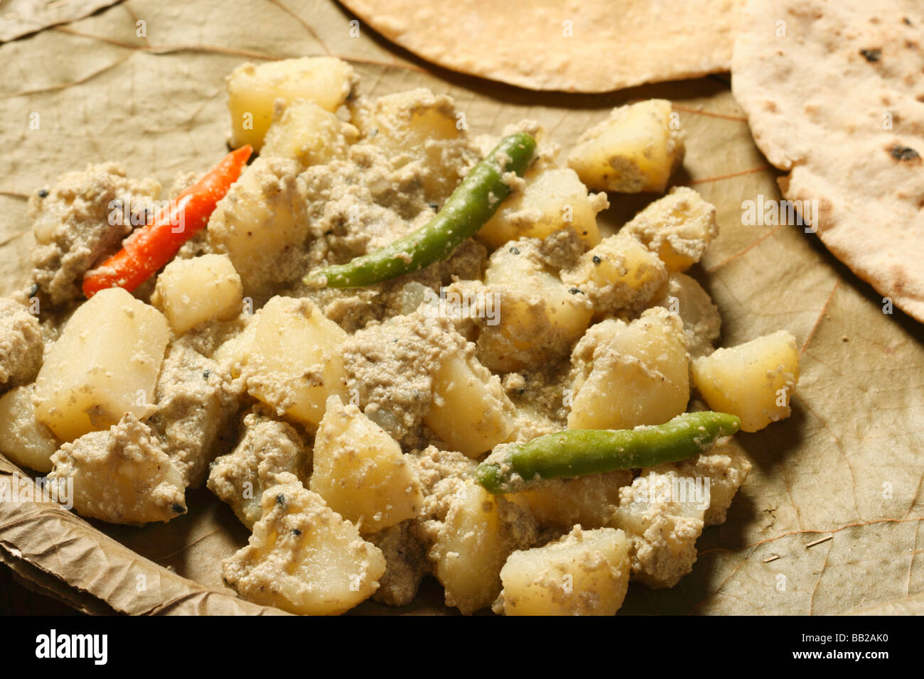Aloo Posta is a delicious Bengali side dish generally eaten as a dry to a meal and