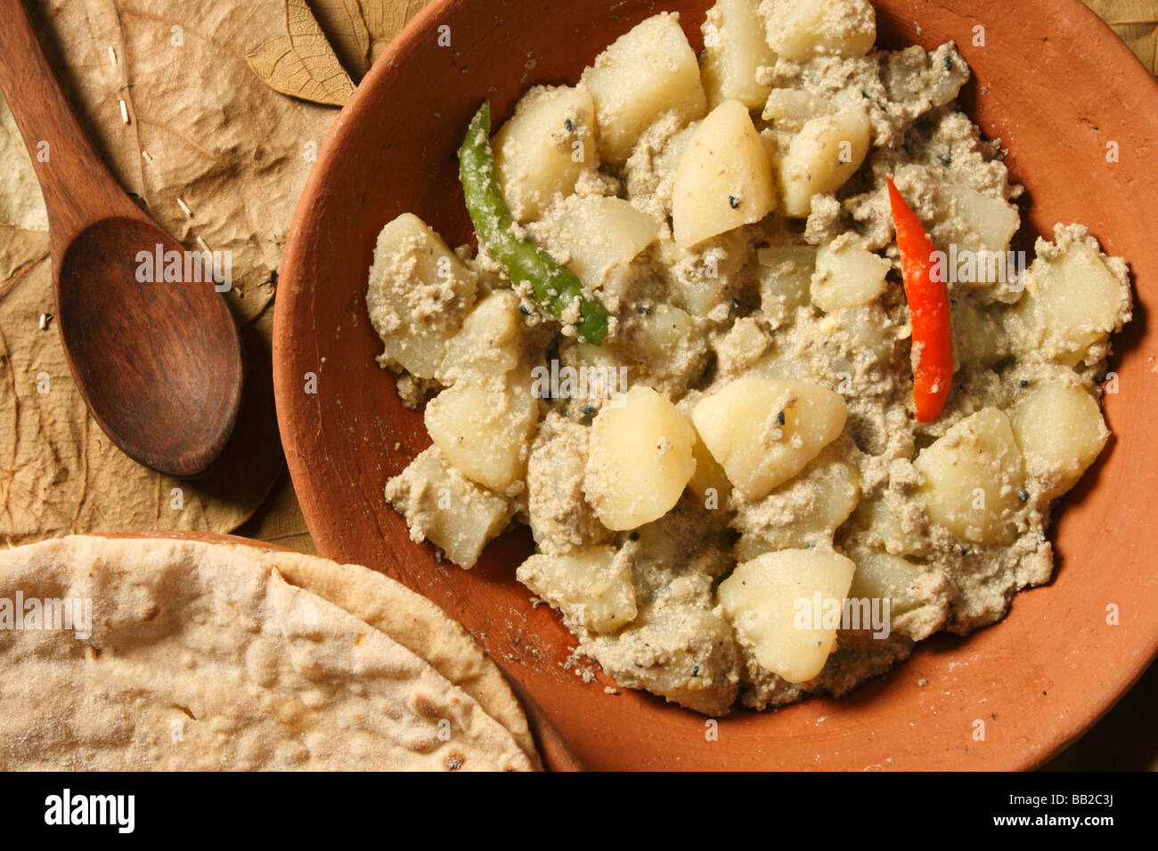Aloo Posta is a delicious Bengali side dish generally eaten as a dry to a meal and