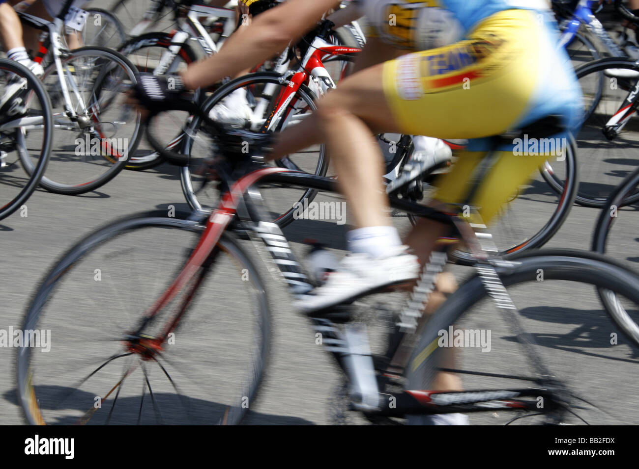 city bike racer