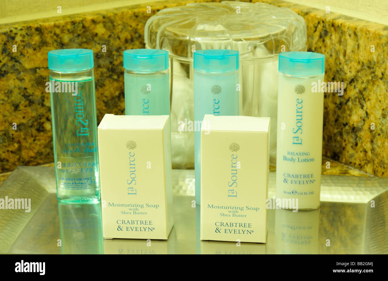 Hilton hotel bathroom hires stock photography and images Alamy