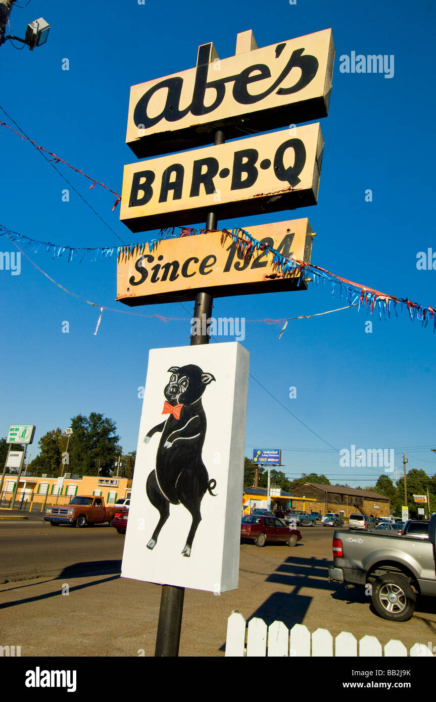 Sign advertising Abe's Bar B Q in Clarksdale, Mississippi Stock Photo
