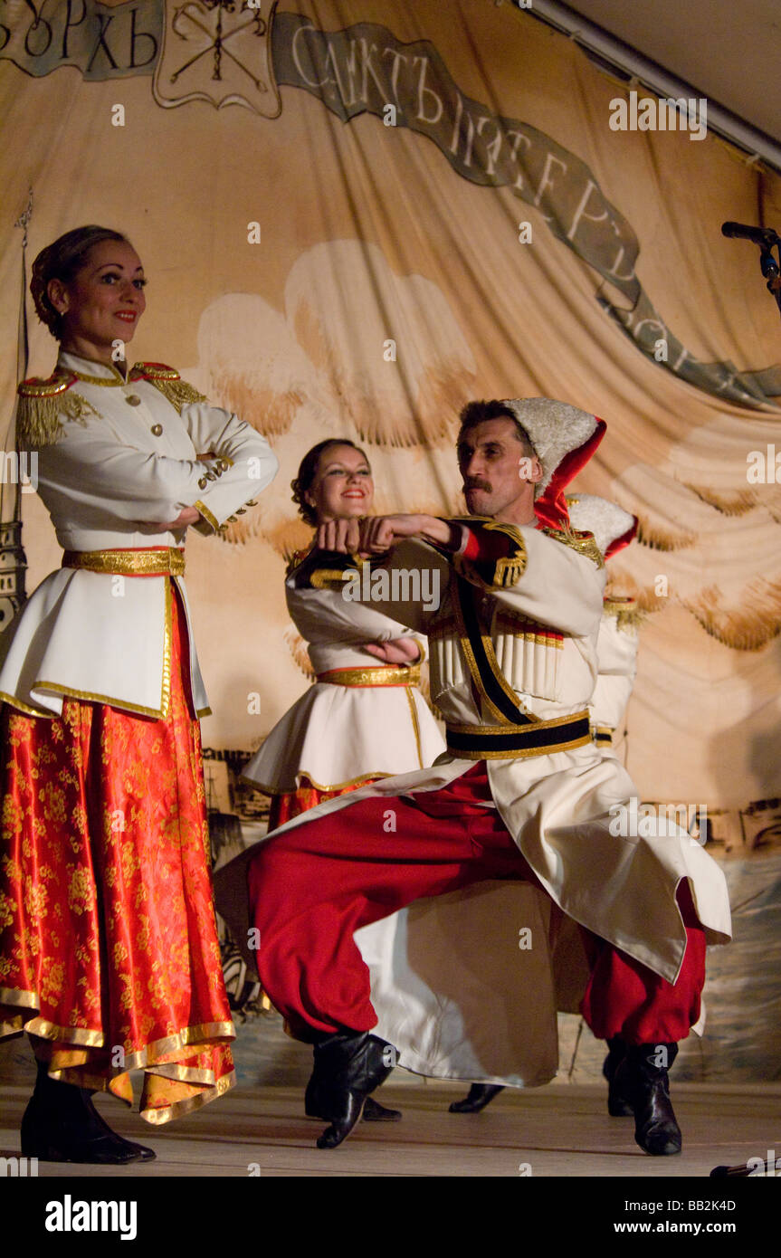 Cossack dance hi-res stock photography and images - Alamy