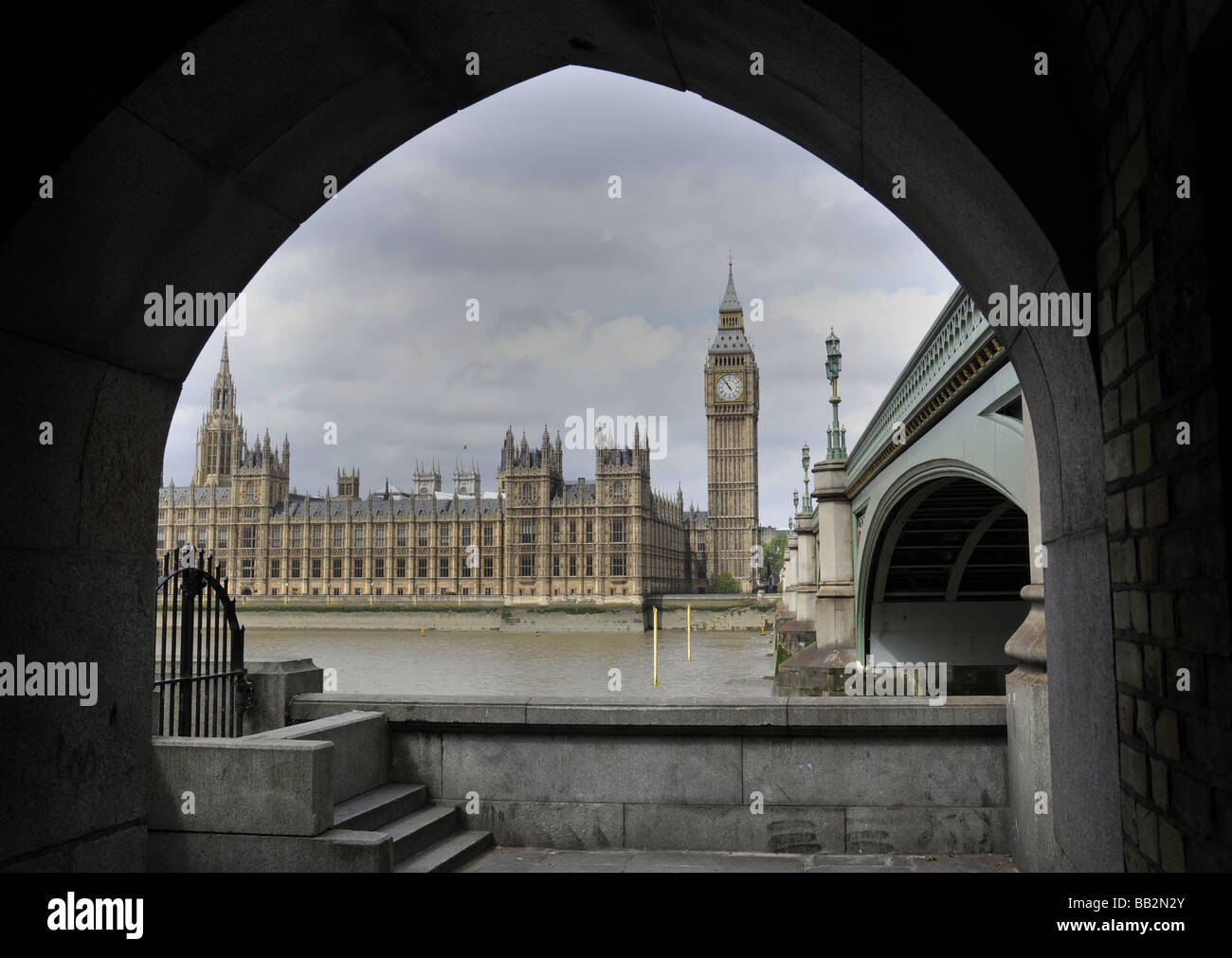 Houses of Parliament Thames Archway Big Ben from across Thames Stock Photo