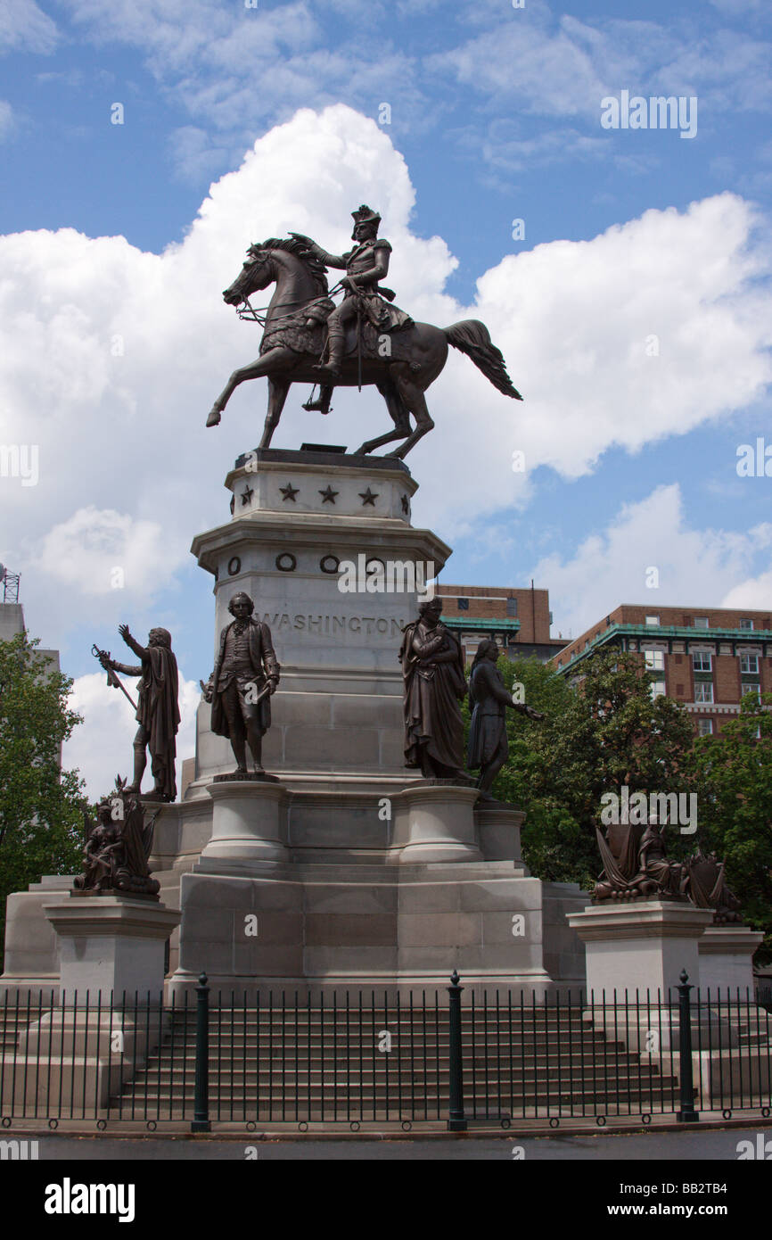 Equestrian statue of Washington on the state capitol grounds, Richmond, Virginia Stock