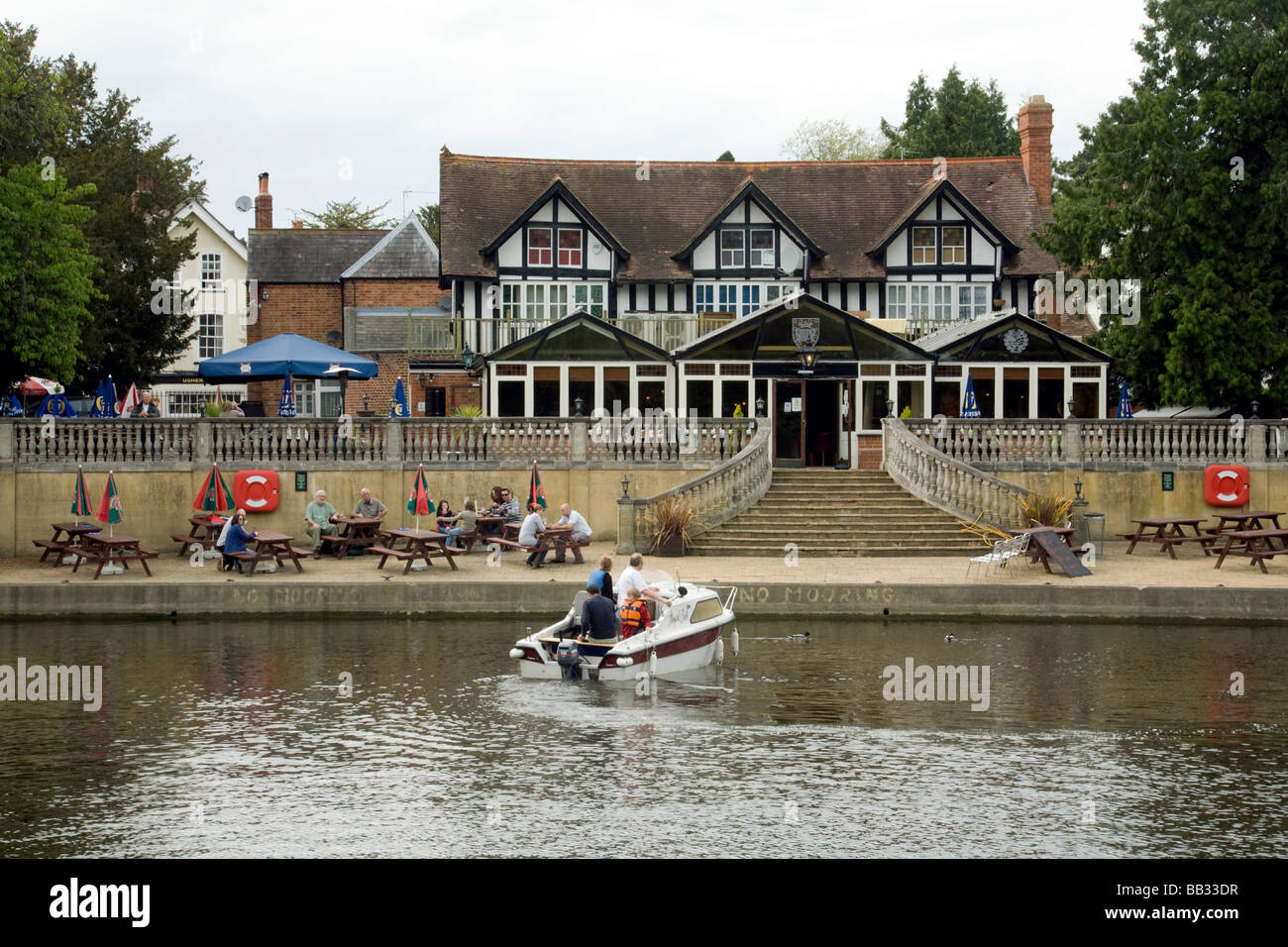 The Boathouse pub on the river Thames at Wallingford, Oxfordshire