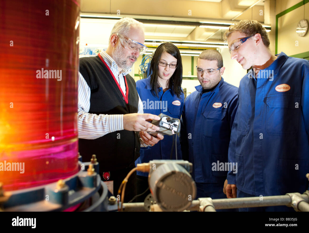 Trainee as an electronics technician and trainer at Henkel AG Duesseldorf Stock Photo