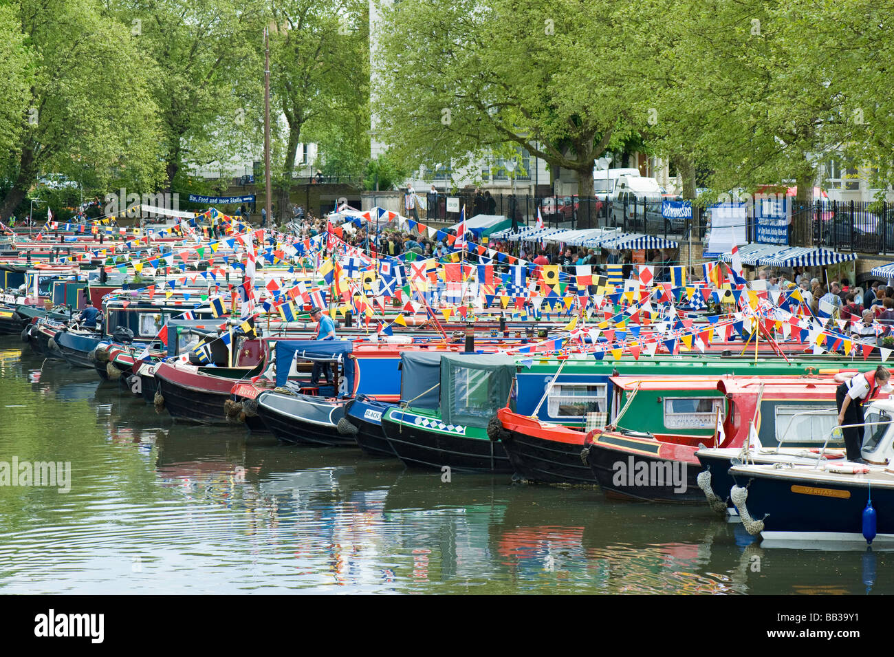 Regents canal little venice hi-res stock photography and images - Alamy