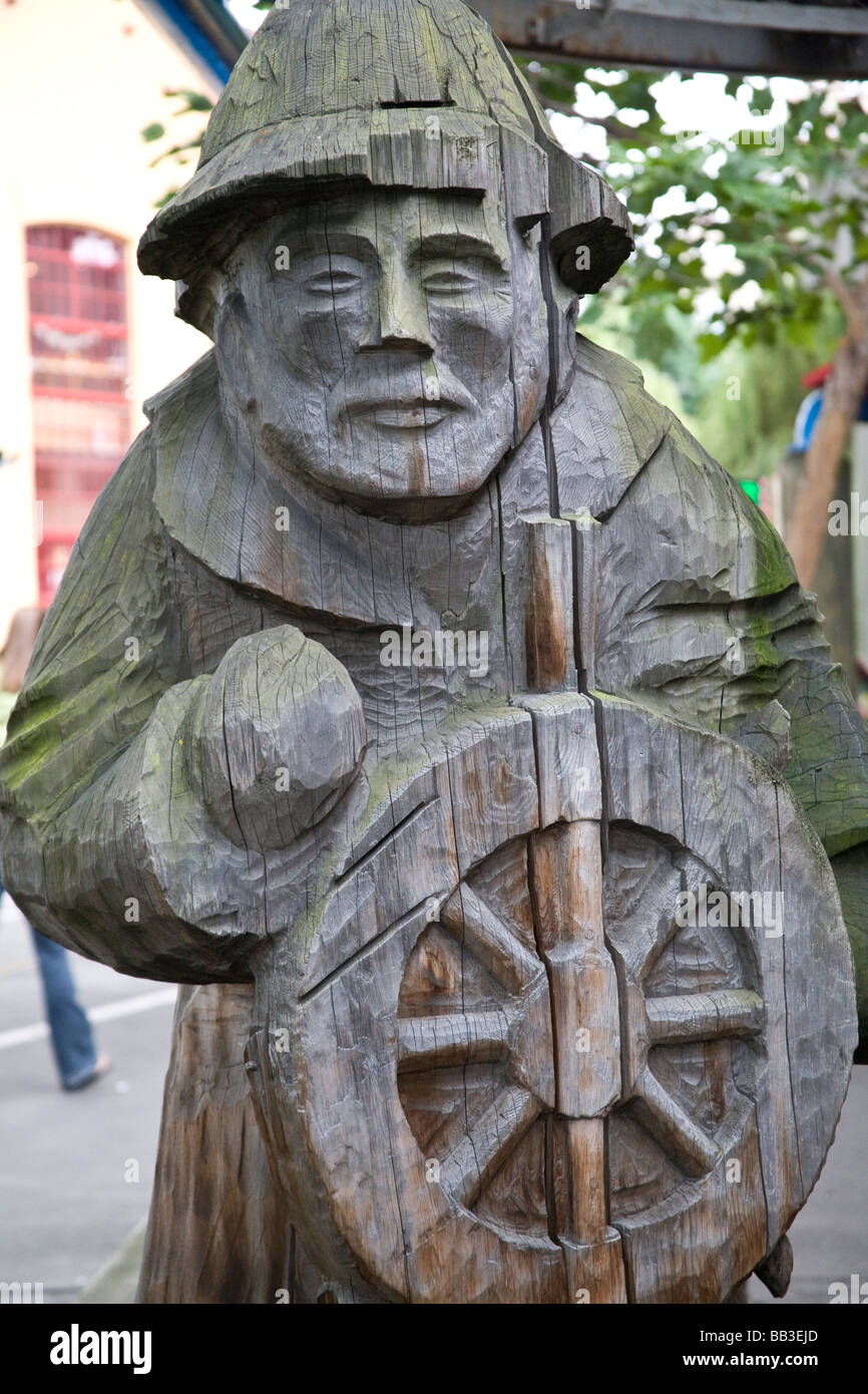 Granville island wood carving hires stock photography and images Alamy