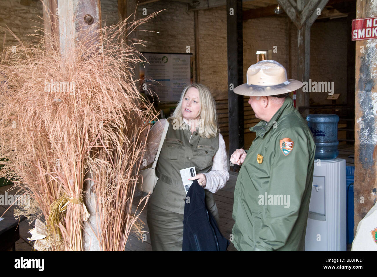 Man park ranger united states hi-res stock photography and images - Alamy