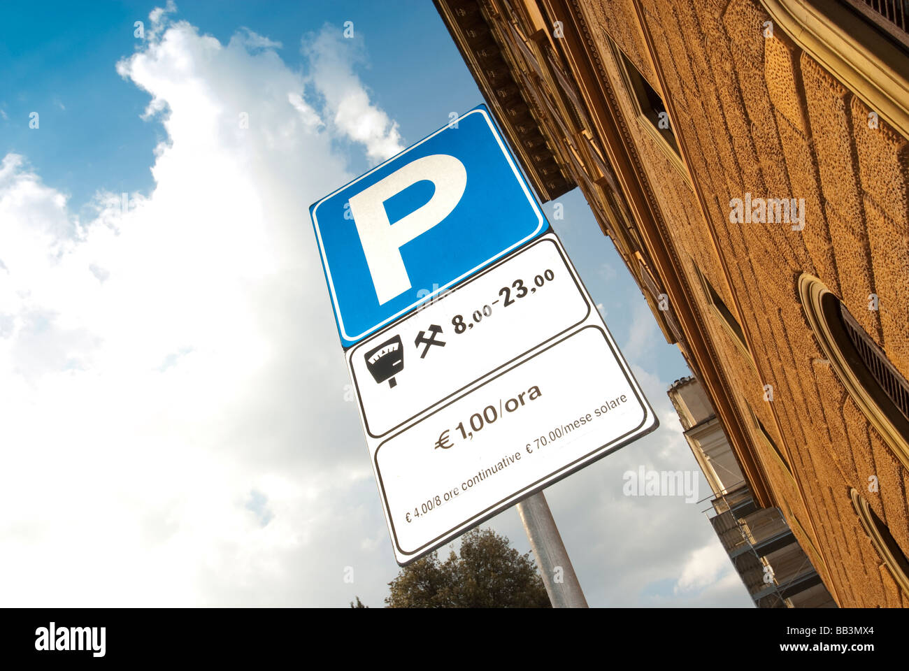parking sign in Rome Stock Photo Alamy