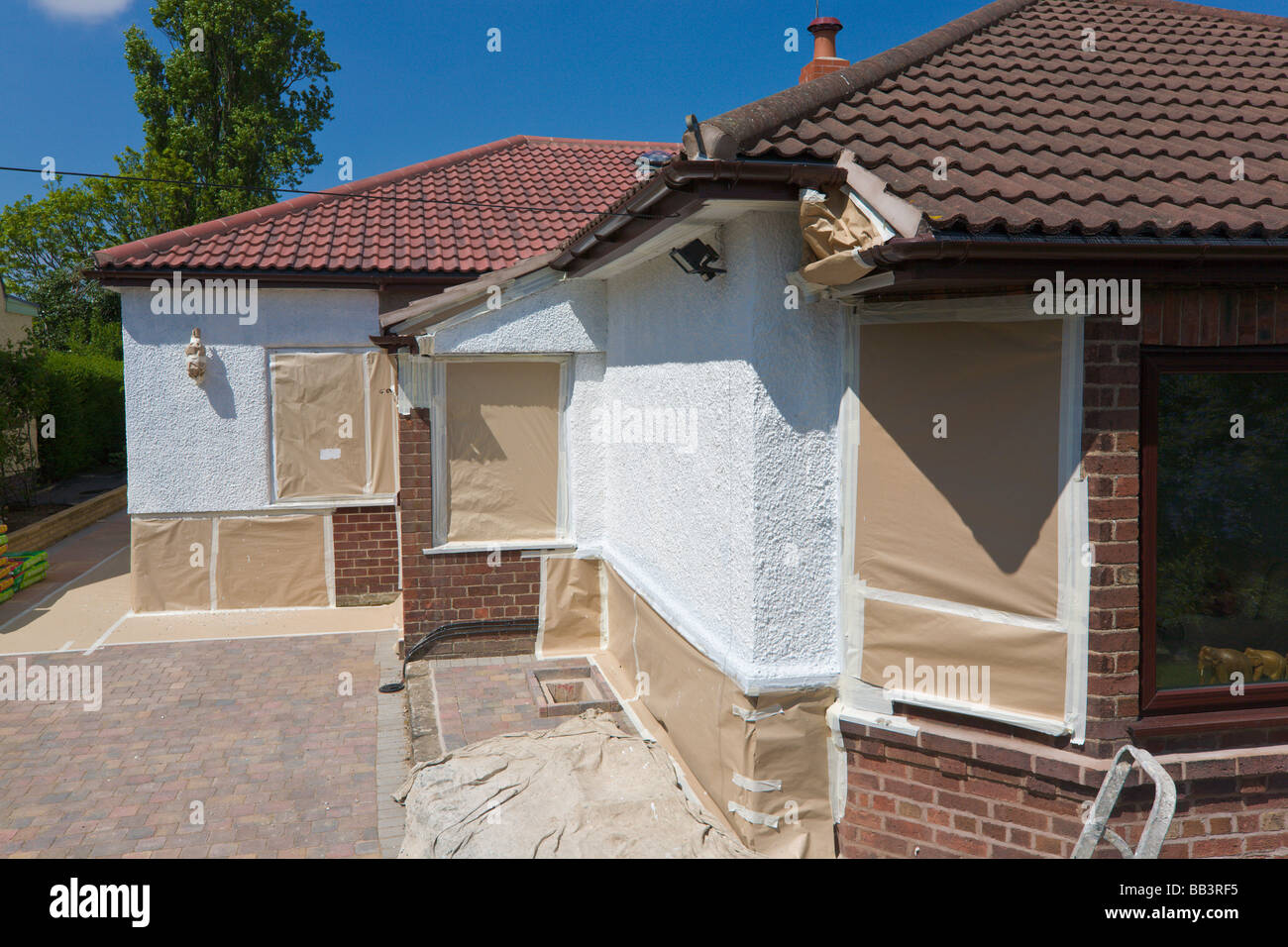 Painting house uk hires stock photography and images Alamy