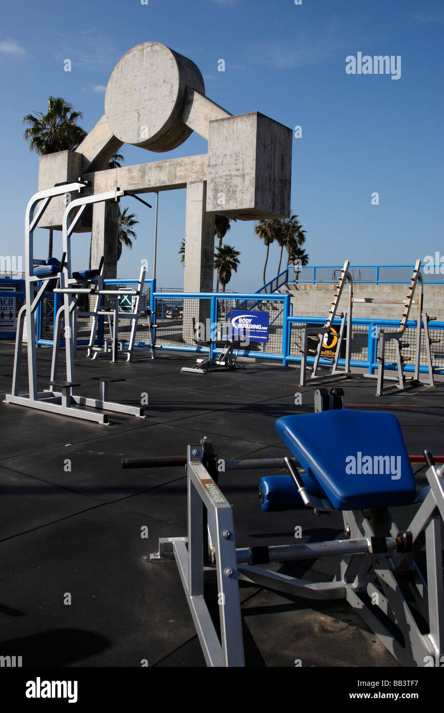 Muscle beach gym equipment hi res stock photography and images Alamy