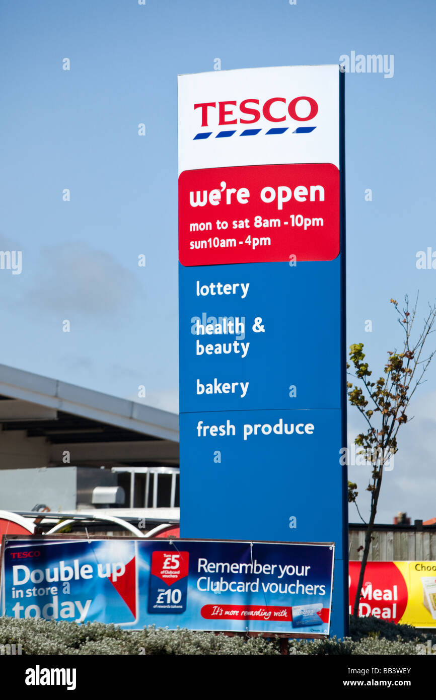 Tesco logo hires stock photography and images Alamy