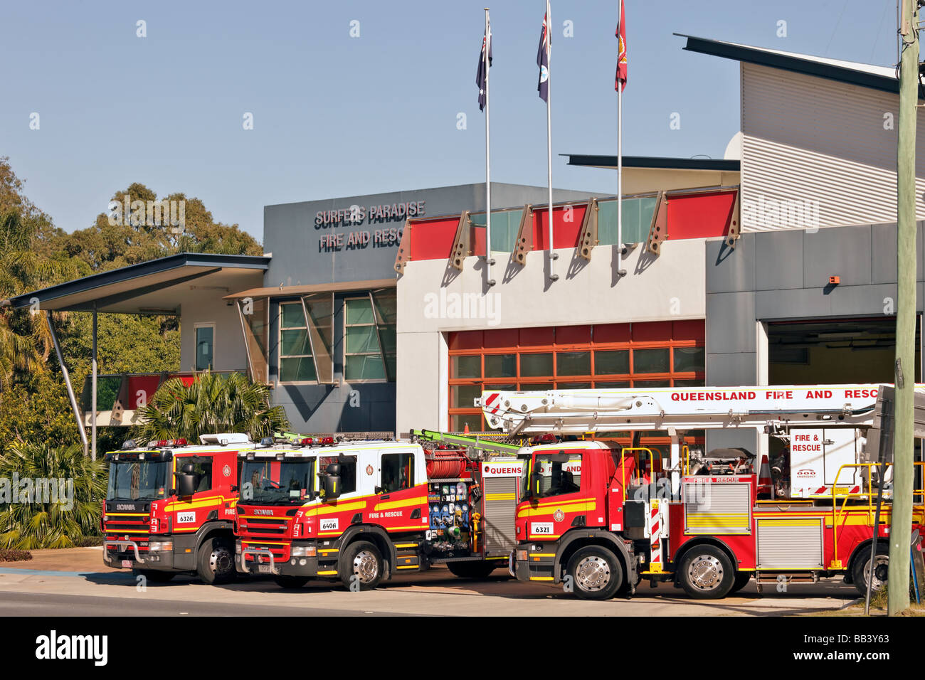 Emergency services vehicle hires stock photography and images Alamy