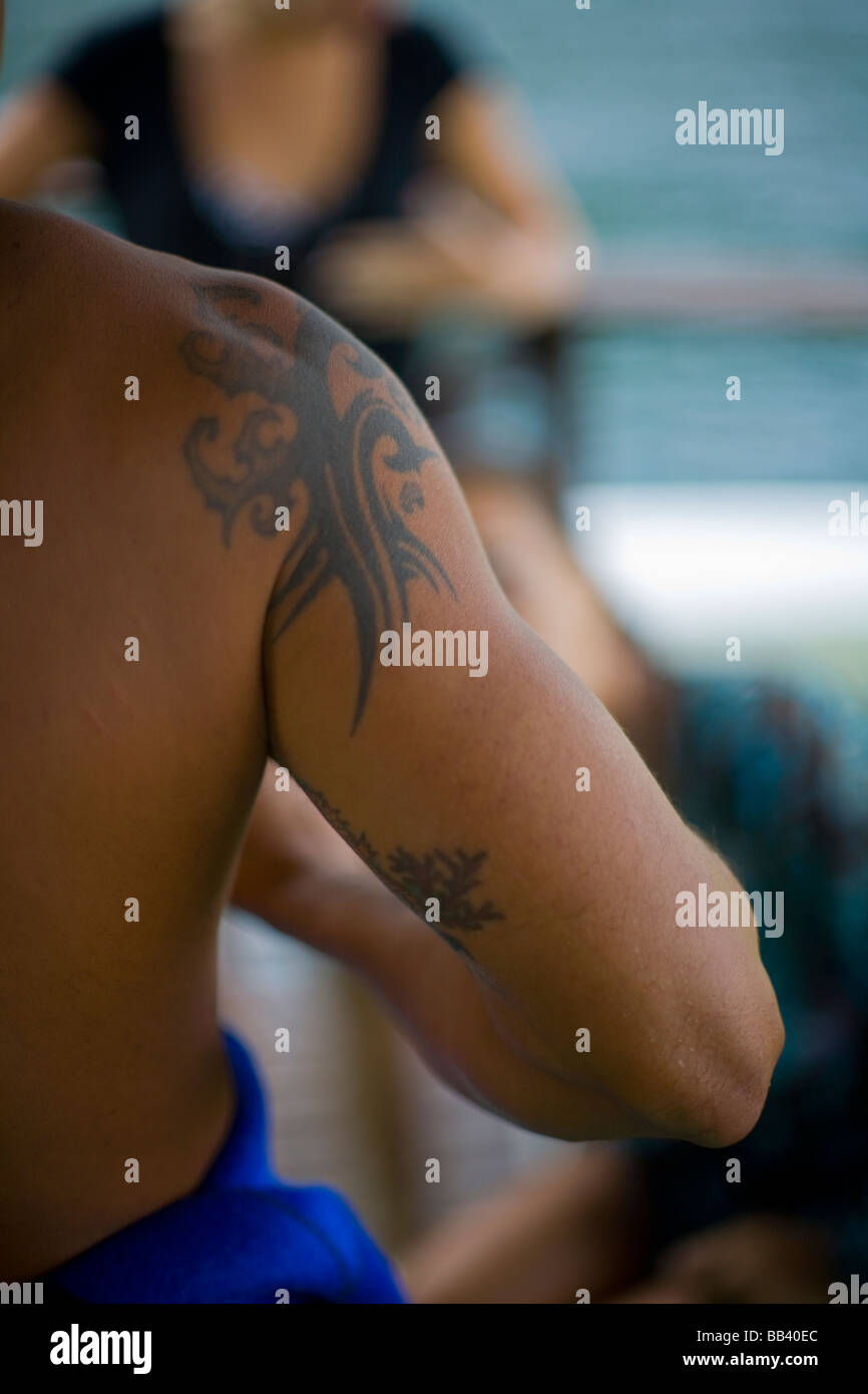 Tribal tattoo on shoulder hi-res stock photography and images - Alamy Tribal tattoo on shoulder hi-res stock photography and images - Alamy