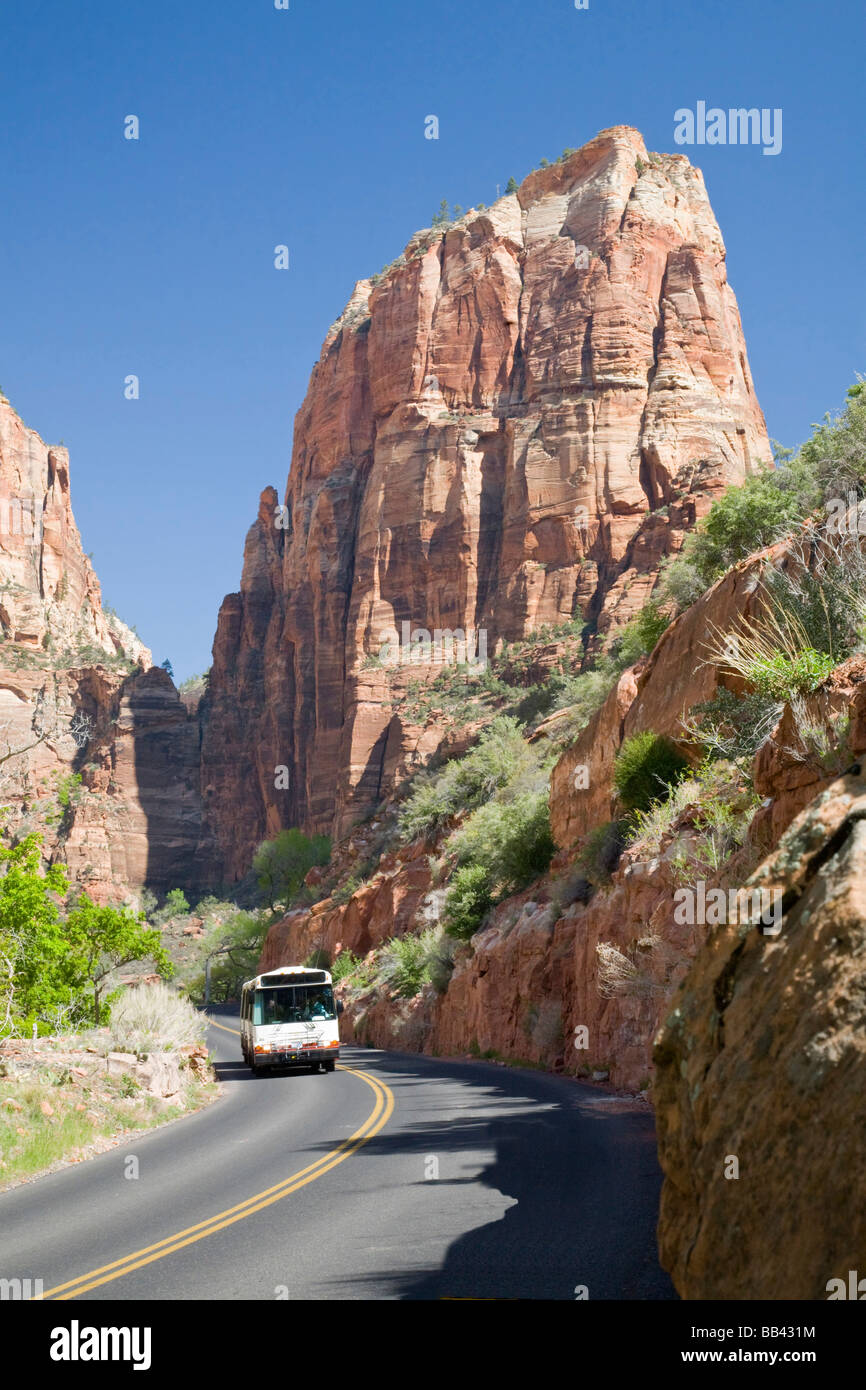 ut-zion-national-park-shuttle-bus-on-the-zion-canyon-road-propane