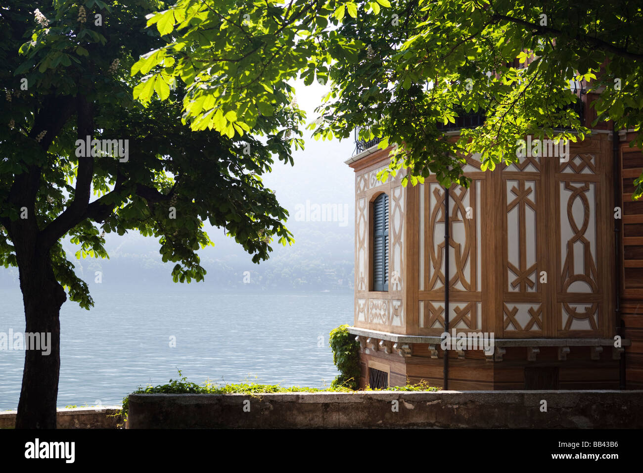 Lake Como coastal view from the gardens of Villa d'Este luxury hotel in Cernobbio, Como, Italy Stock Photo