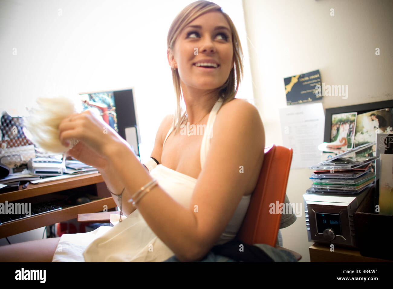 Lauren conrad 050609 shopping hi-res stock photography and images - Alamy