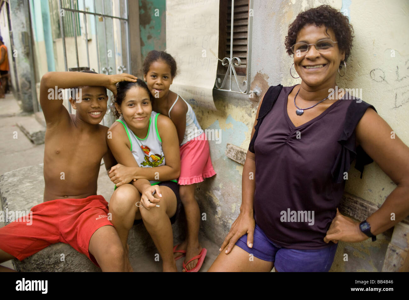 A Brazilian family in the Calabar Favela, Salvador, Brazil Stock Photo