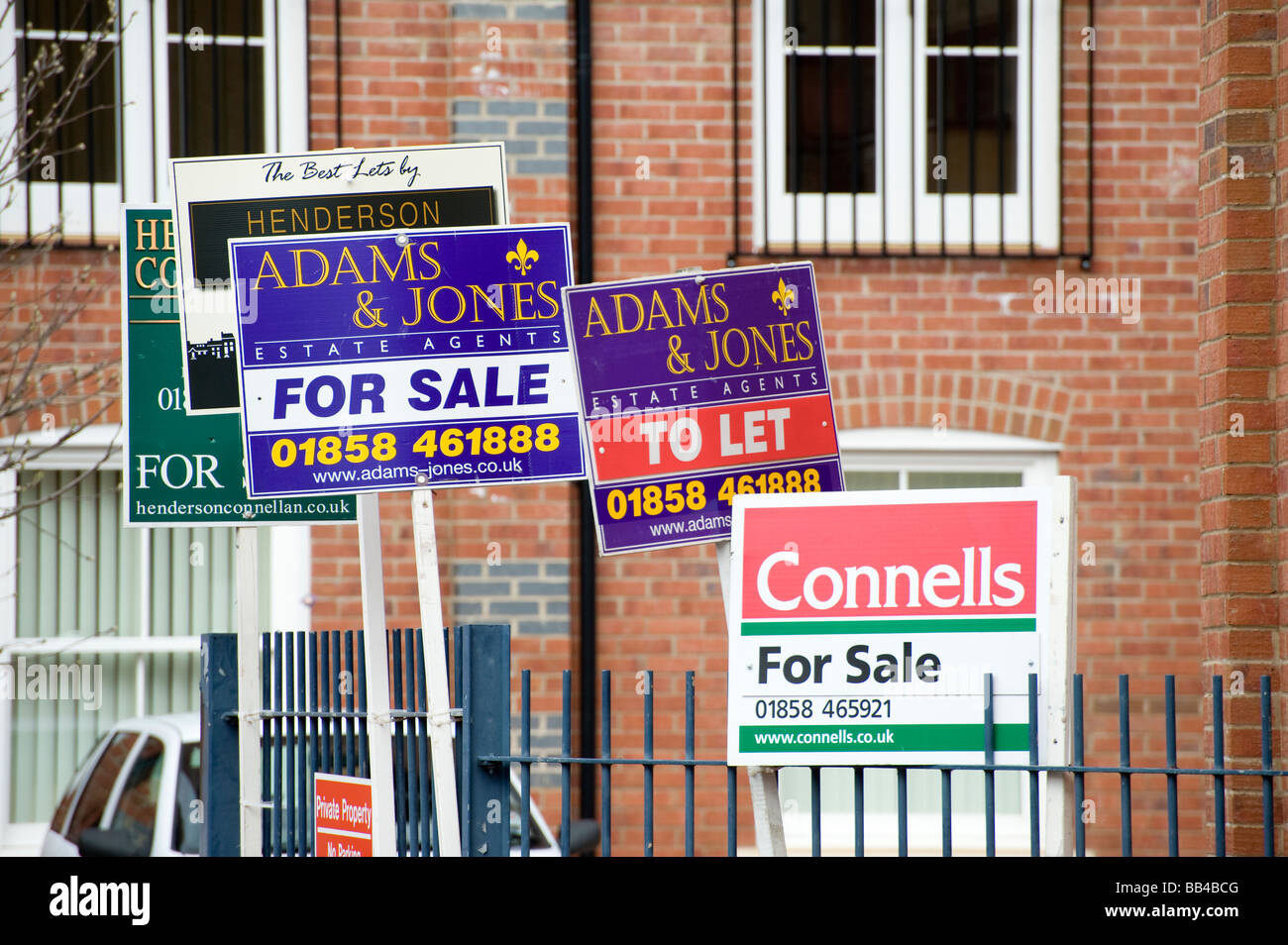Propertys for sale hi-res stock photography and images - Alamy