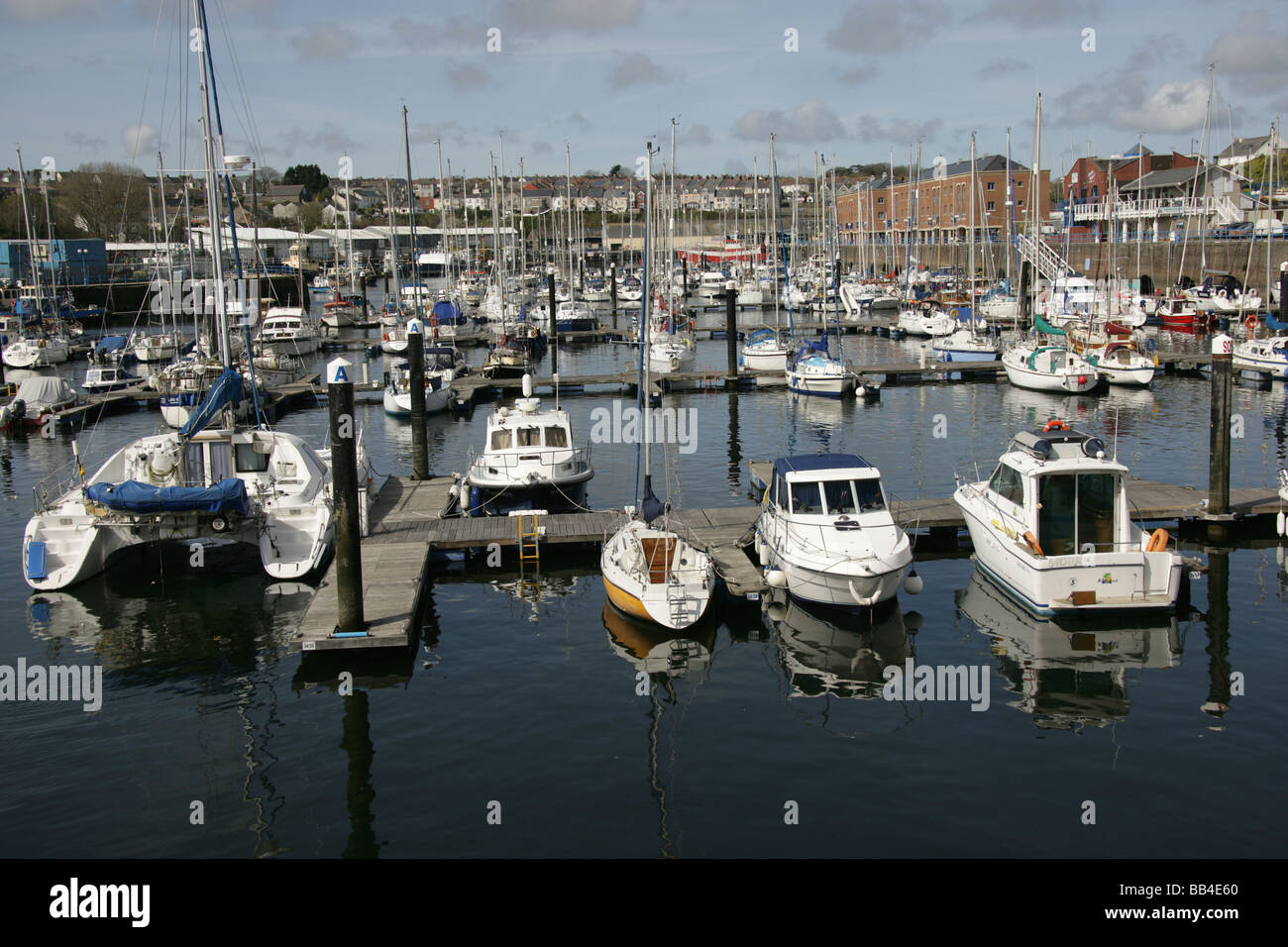 Milford haven flats hires stock photography and images Alamy