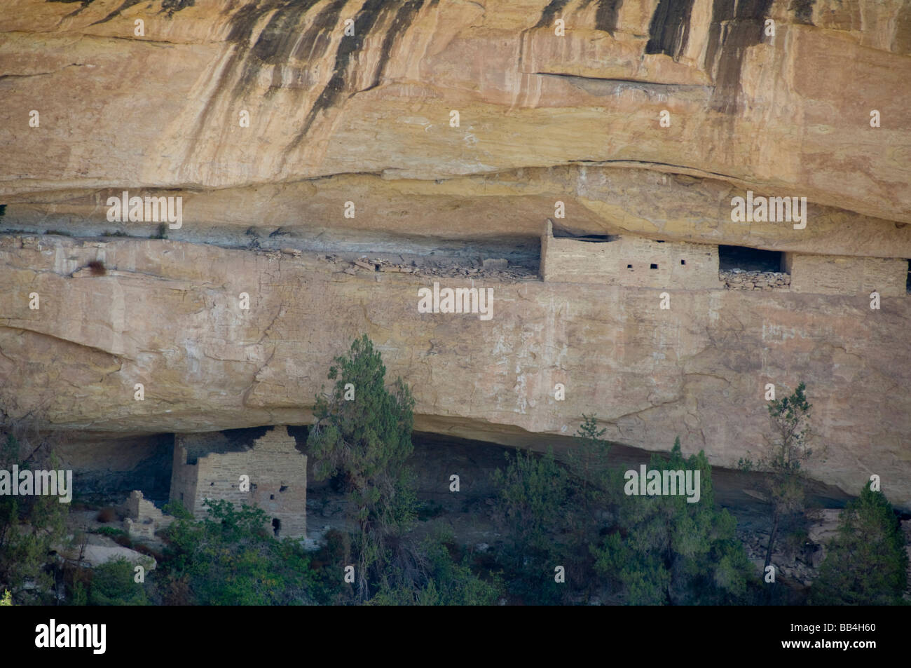 Colorado, Mesa Verde National Park. Sun Point View pull out, Cliff Palace ruins. Stock Photo