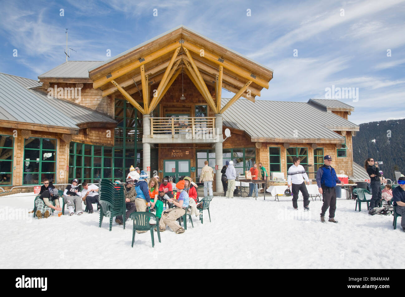 WA, Mount Baker Ski Area, White Salmon Lodge, snow boarders and skiers