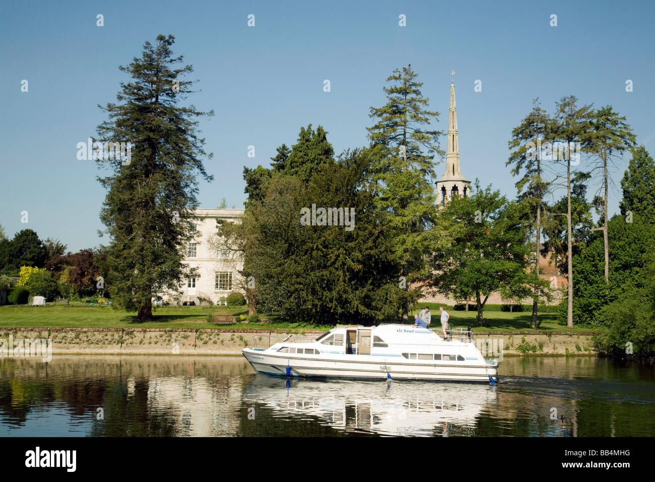 A boat on the river Thames at Wallingford, Oxfordshire, UK Stock Photo