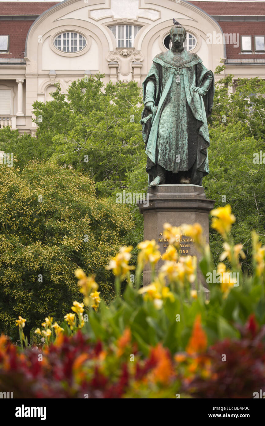 HUNGARY, Budapest. Statue along the Vaci Utca. (RF) Stock Photo