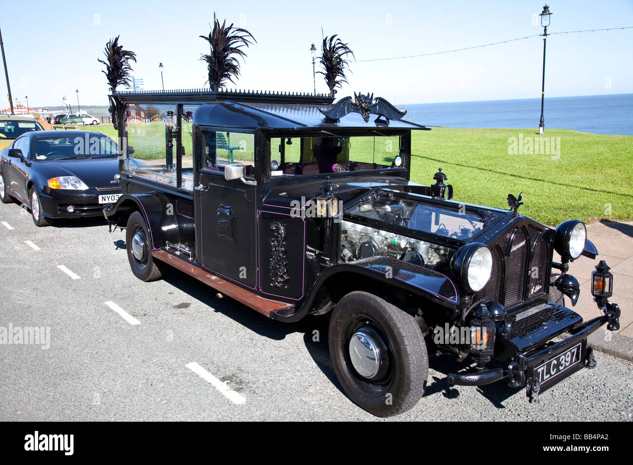 Gothic hearse hi-res stock photography and images - Alamy
