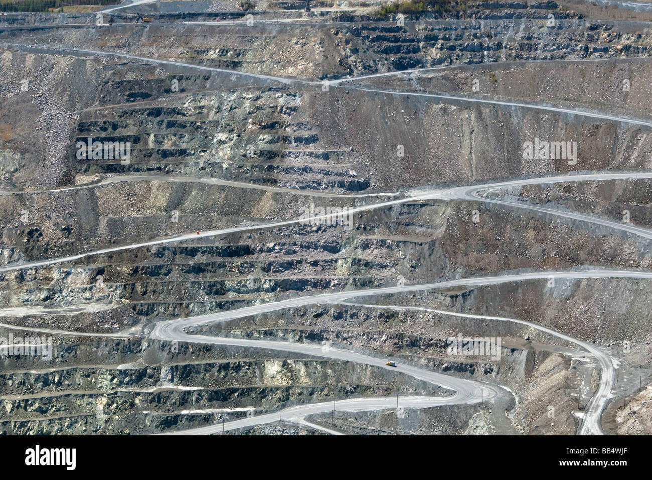 Lake Asbestos Mine High Resolution Stock Photography And Images Alamy