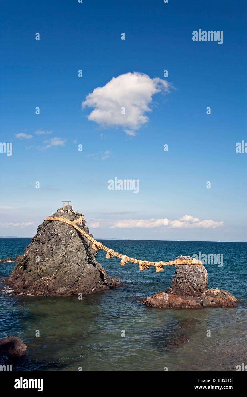 Wedded Rocks, Meoto Iwa, Futami, Ise Shima, Chubu, Honshu, Japan, Asia