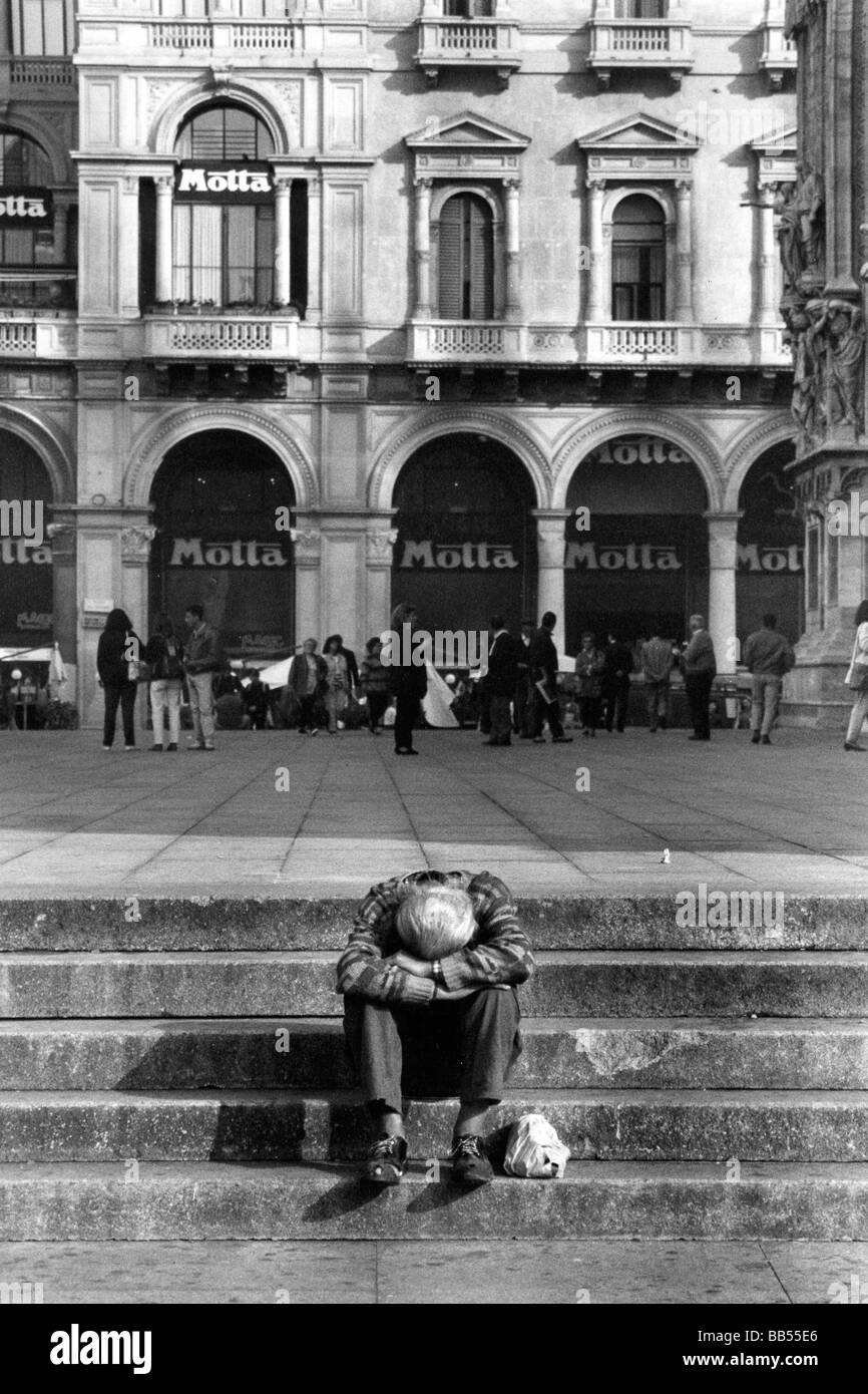 Exclution Exclusion poverty Black and White Stock Photos & Images - Alamy