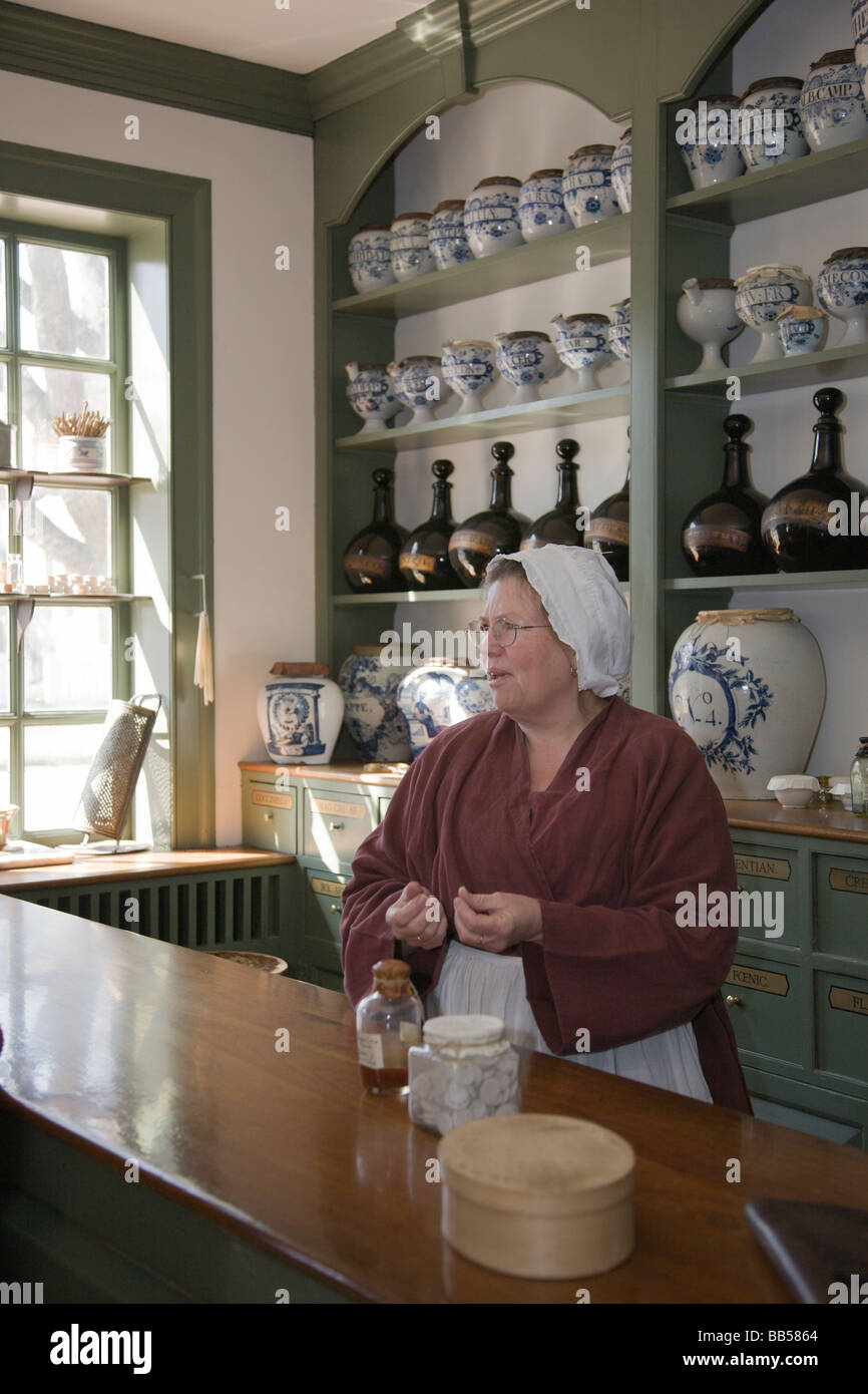 Apothecary colonial williamsburg hires stock photography and images