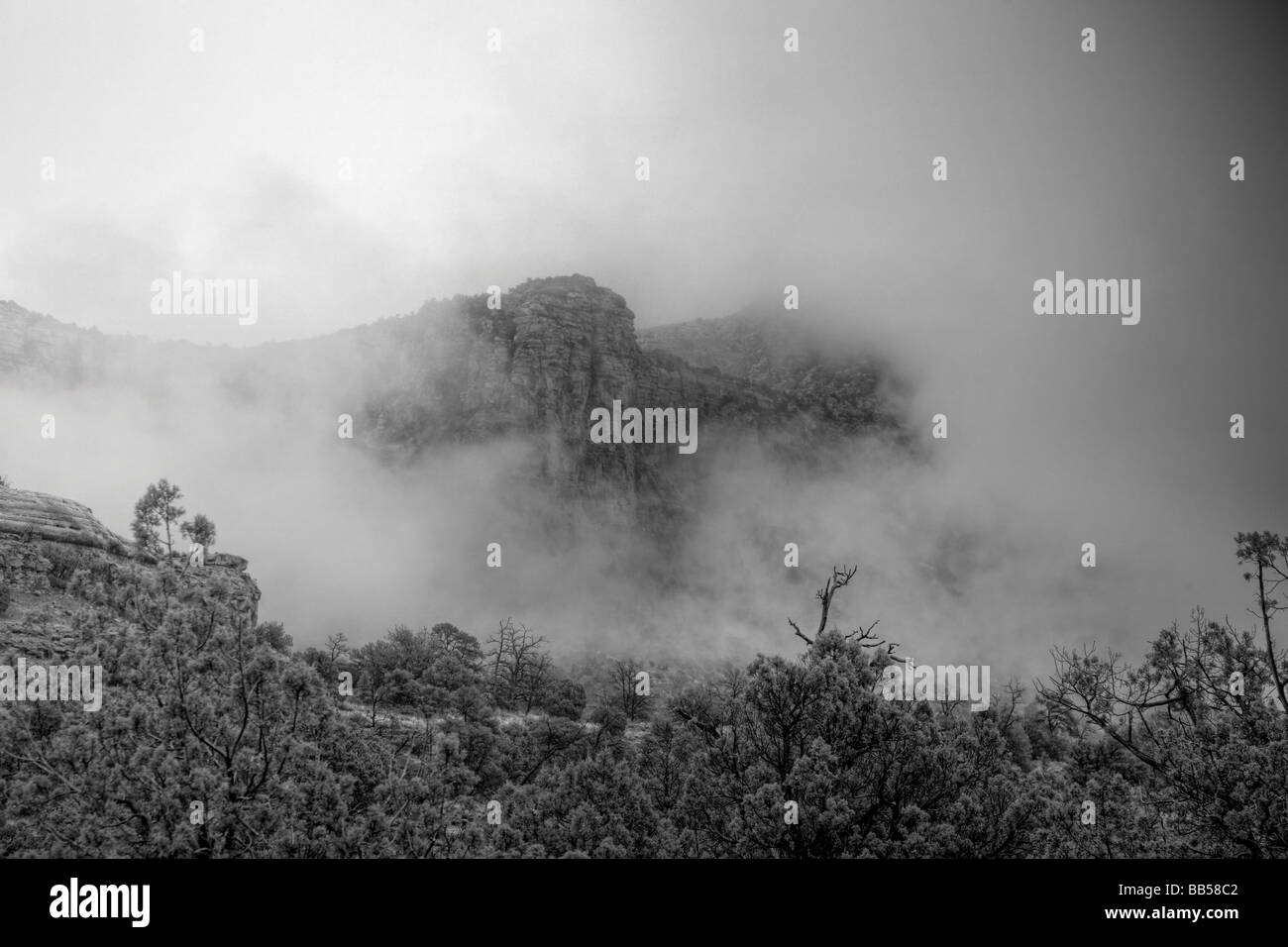 Red Rocks in Arizona in rainy weather Stock Photo Alamy