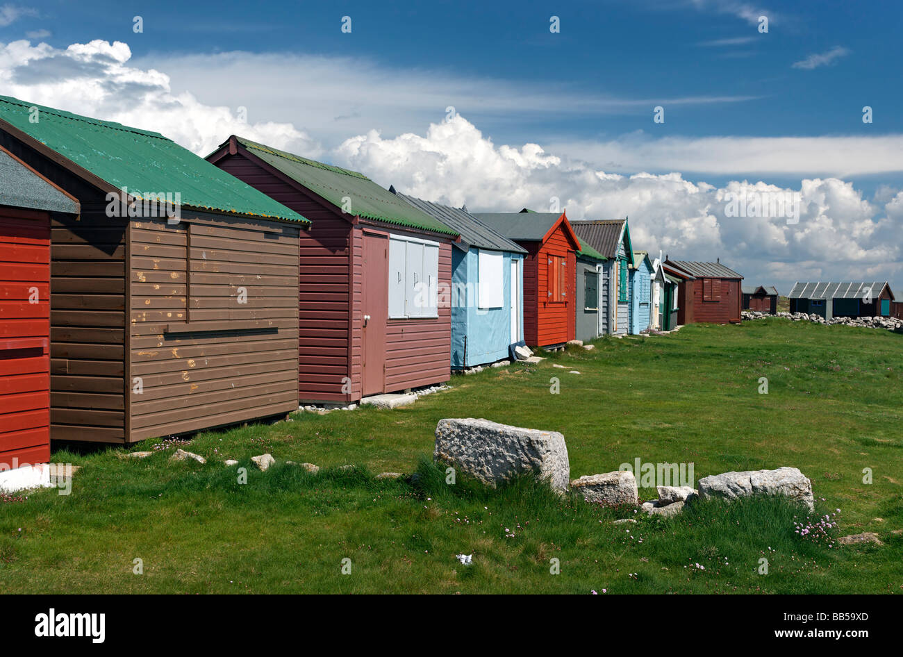 Portland bill beach huts hires stock photography and images Alamy