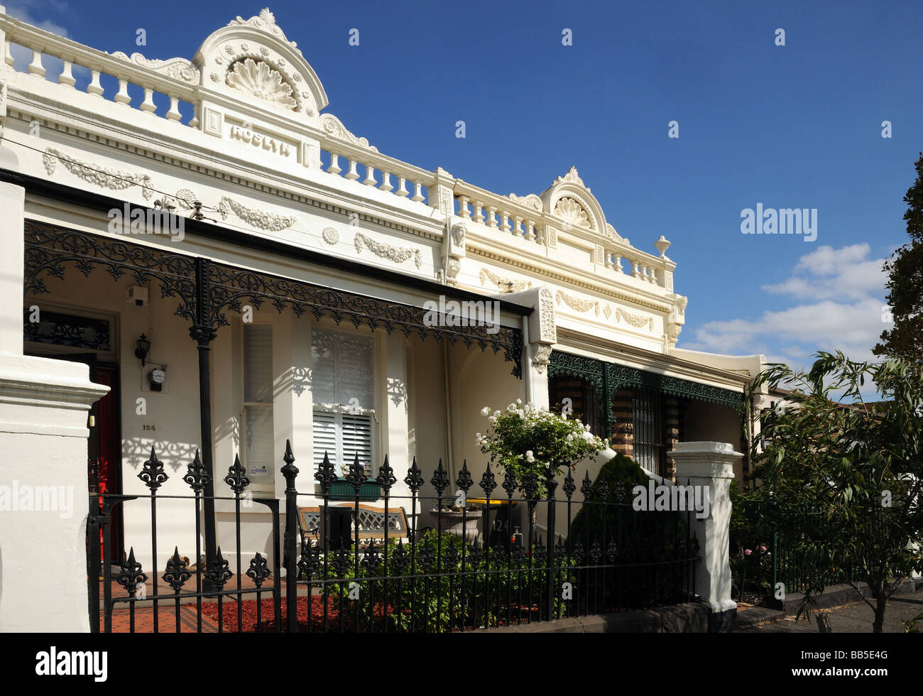 Victorian cast iron fence hires stock photography and images Alamy