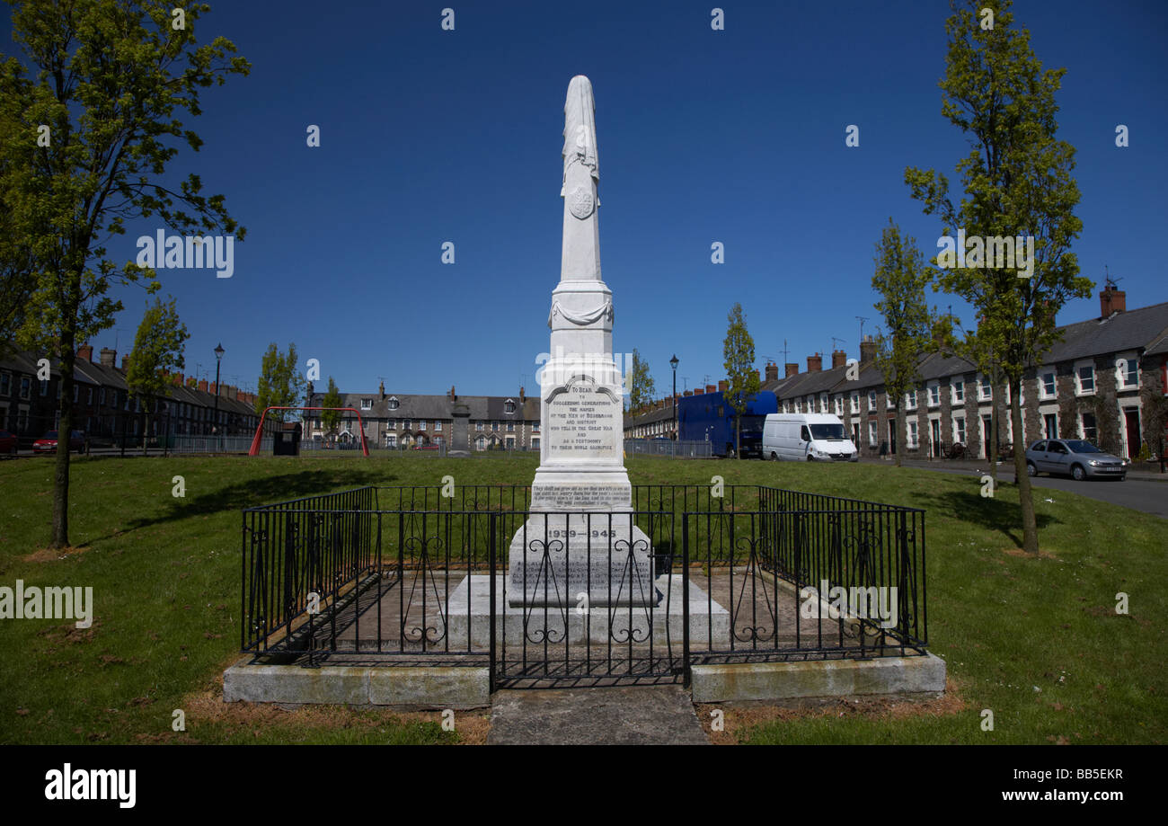 war memorial in charlemont square in bessbrook model village county