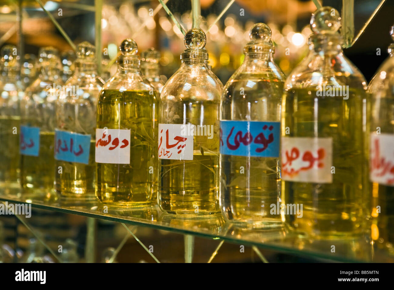 Perfume making hi-res stock photography and images - Alamy