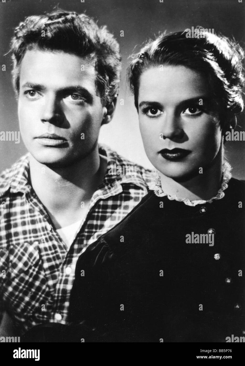 movie, 'The Swap' (Der Weibertausch), DEU 1952, director: Karl Anton, scene with: Karlheinz Böhm, Carola Höhn, Third-Party-Permissions-Neccessary Stock Photo