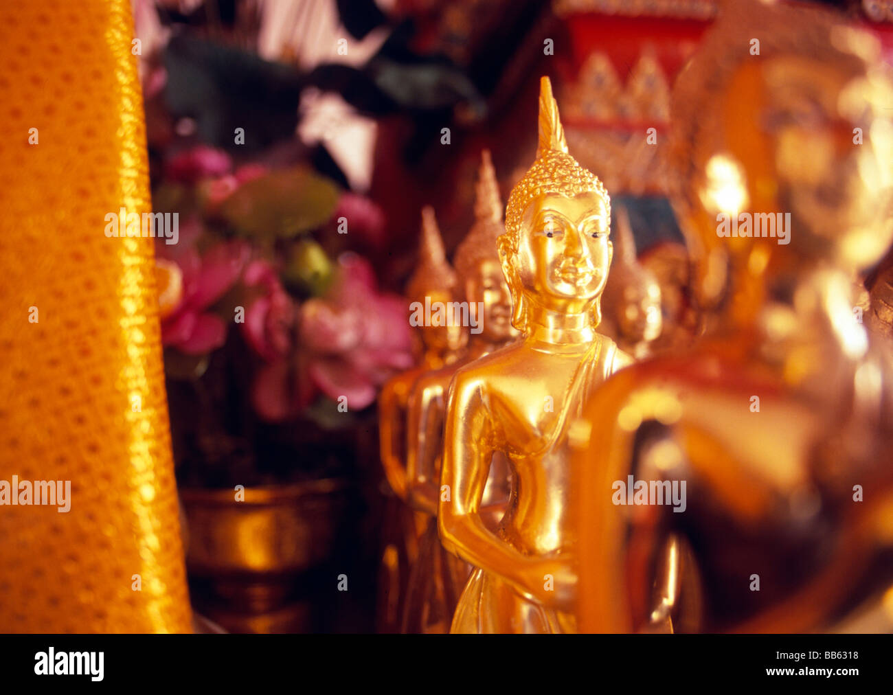 gold Buddha statues, Thailand Stock Photo Alamy