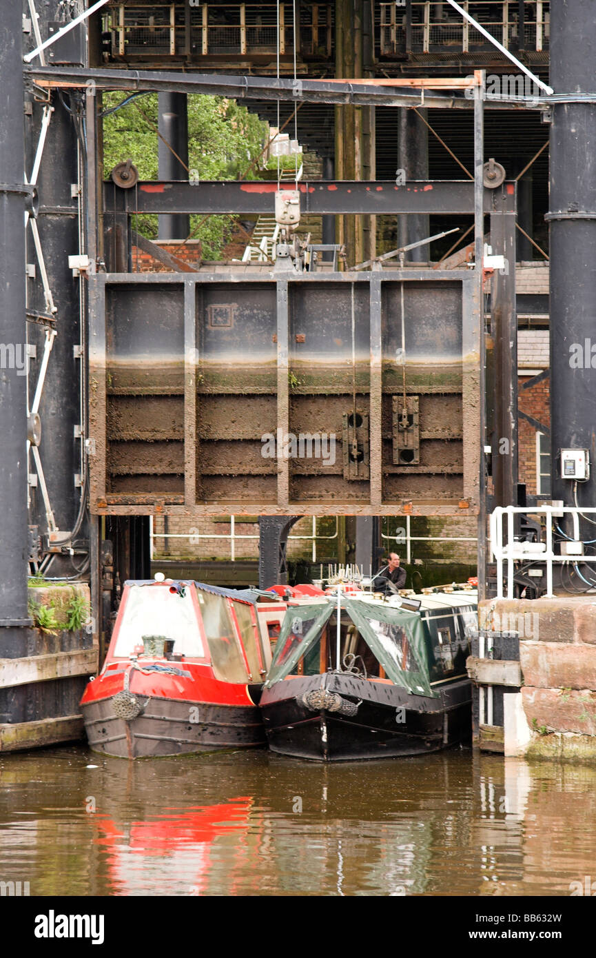 Barges, Anderton Boat Lift, Barnton near Northwich, Cheshire, UK Stock