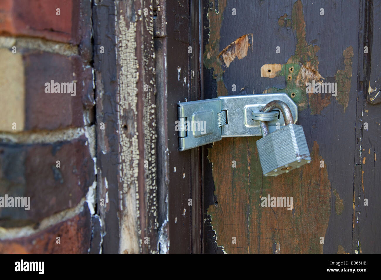 Lock door padlock house hires stock photography and images Alamy