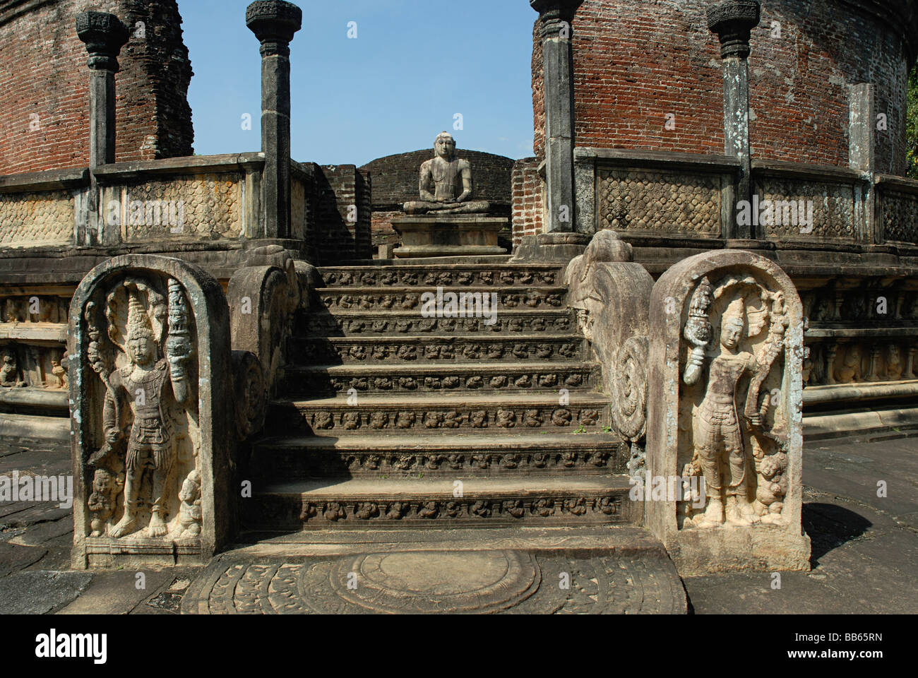 Polonnaruwa - Sri Lanka, General - View of the Vatadage - circular relic house. Stock Photo