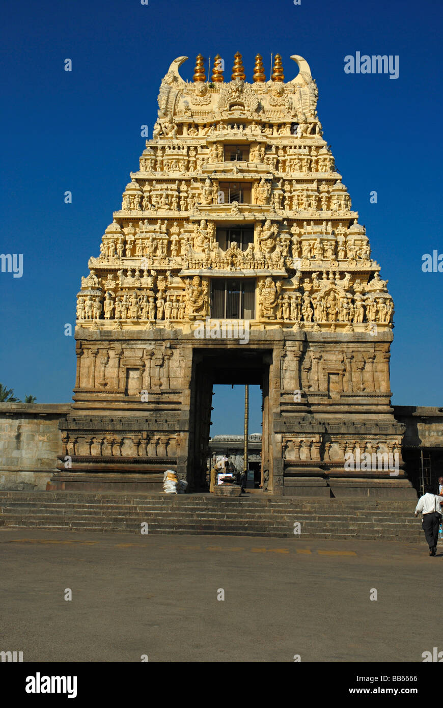 Belur - Karnataka - General - View of Gopuram, leading to the main temple. Stock Photo