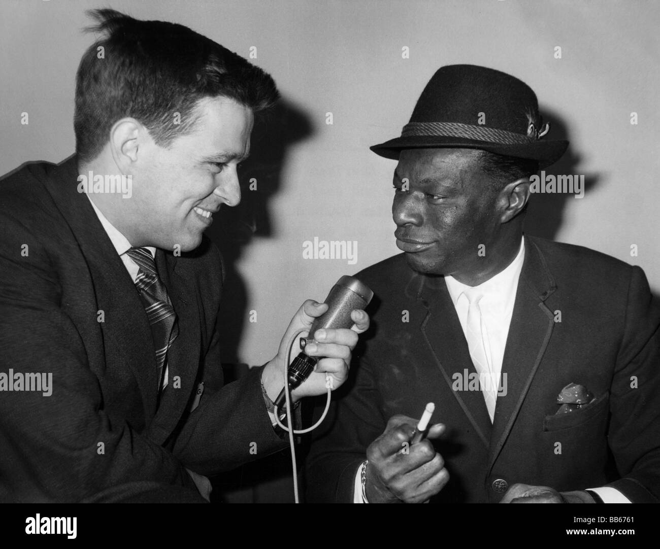 Cole, Nat 'King', 17.3.1917 - 15.2.1965, American singer and musician, interview at North German Broadcasting, 1960, , Stock Photo