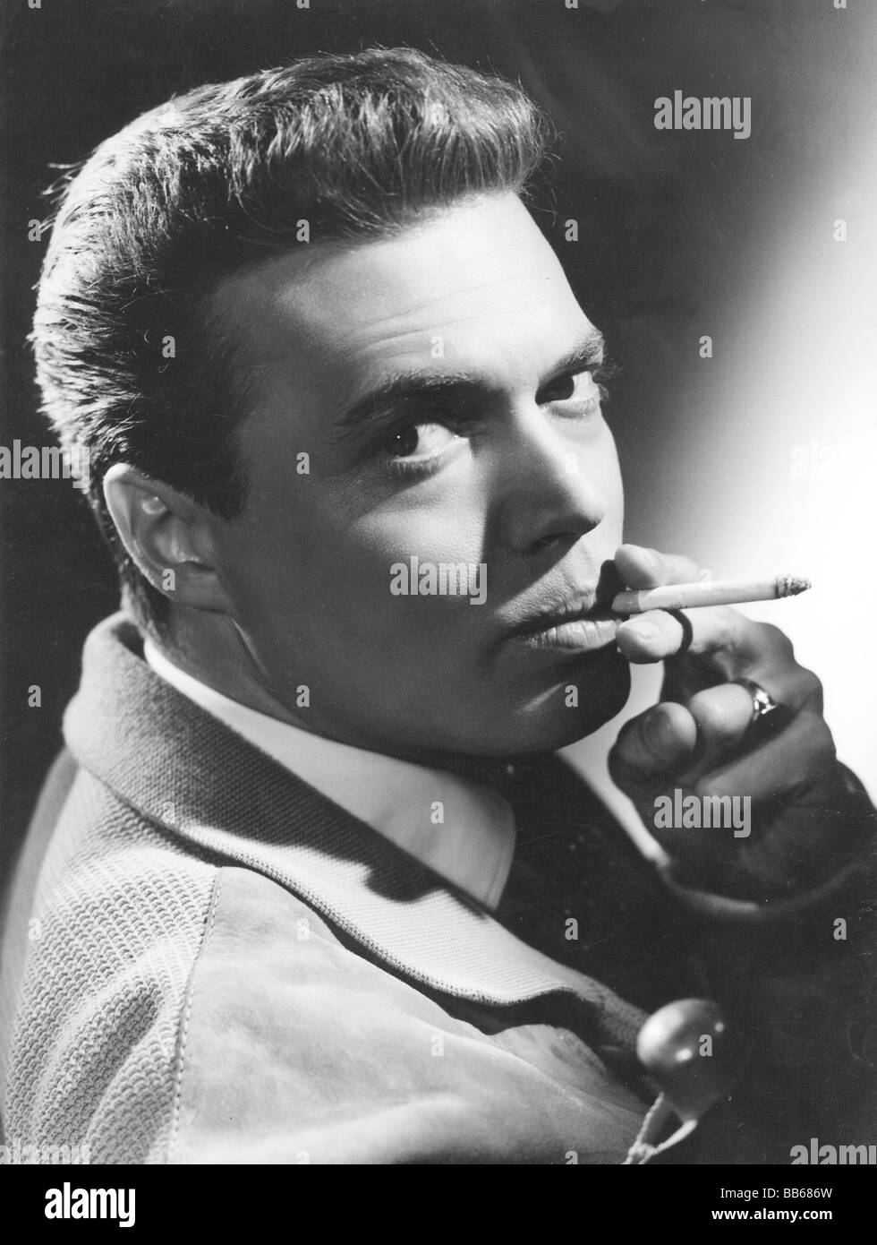 Boehm, KarlHeinz, 16.3.1928 - 29.5.2014, Austrian actor, portrait, smoking, 1950s, Stock Photo