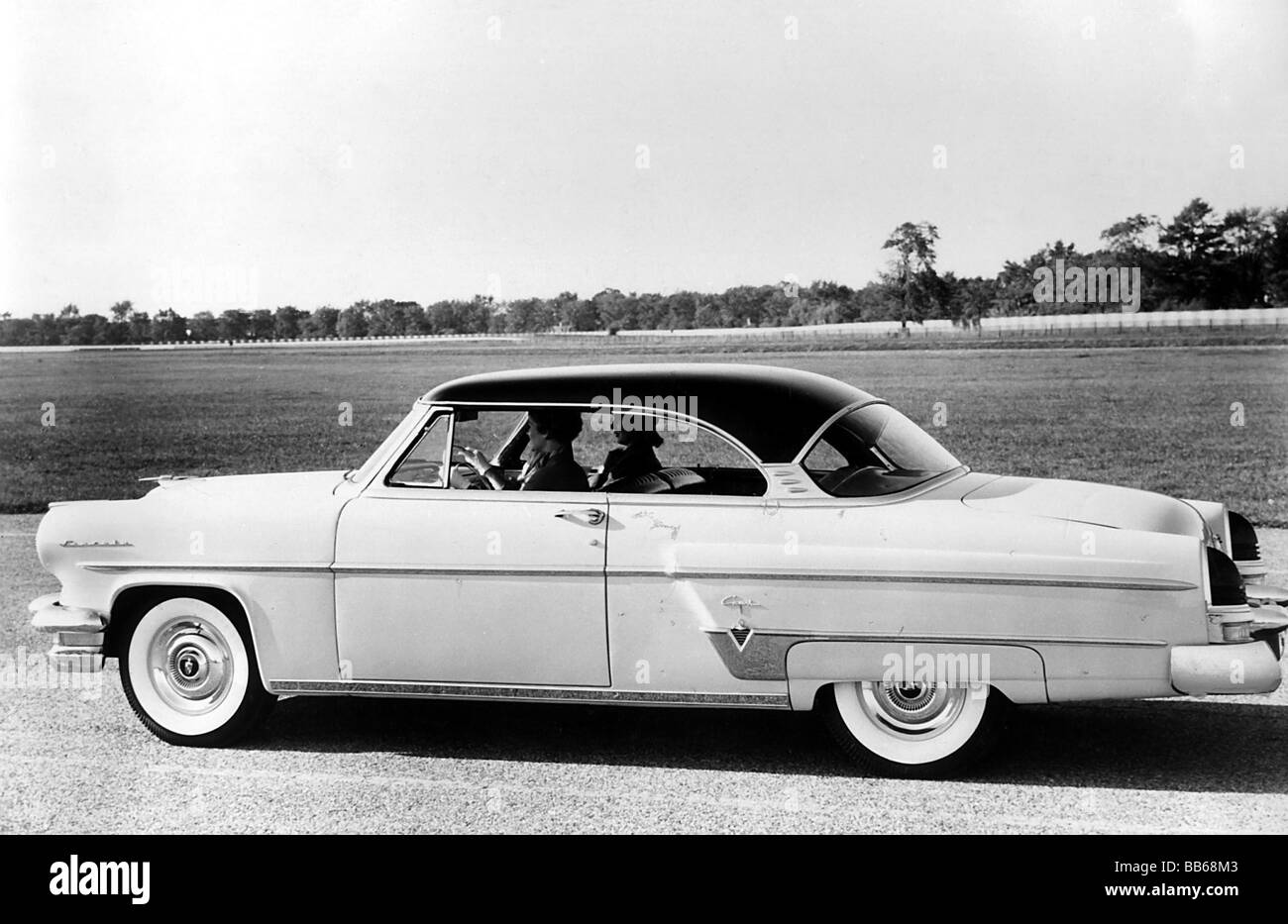 1954 Lincoln Capri 4-Door Sedan (4 of 11), Photographed at …